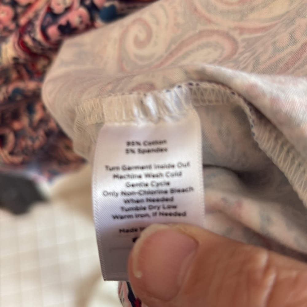 Talbots paisley long sleeve tee . NWT. Retail 69.95‎ - Picture 4 of 6